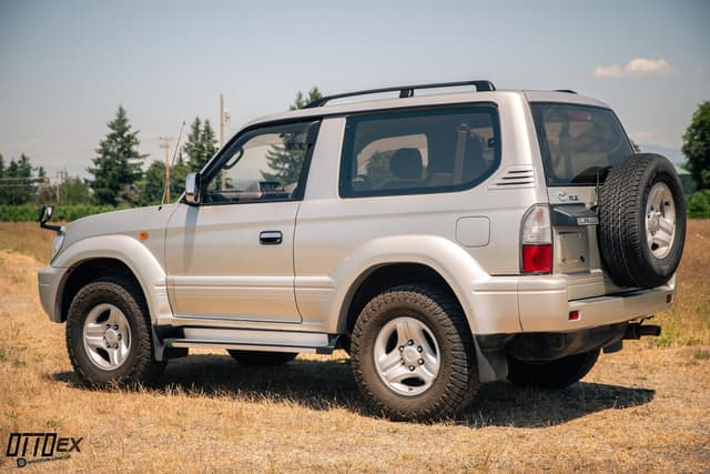 2000 Toyota Land Cruiser JDM car for sale — photo 9 of 25