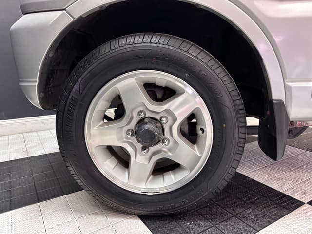 2000 Suzuki Jimny JDM car for sale — photo 10 of 25