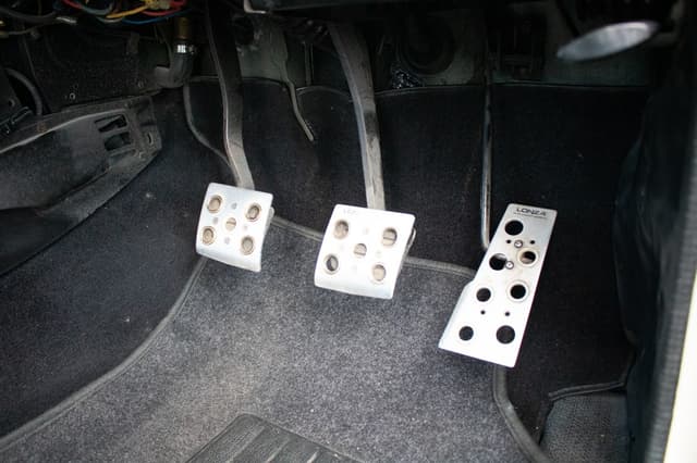 1972 Nissan Skyline JDM car for sale — photo 24 of 25