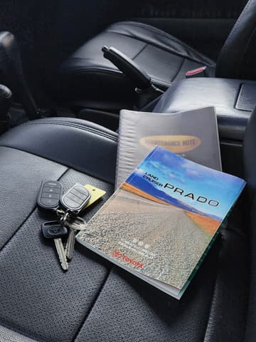 1996 Toyota Land Cruiser Prado JDM car for sale — photo 19 of 25