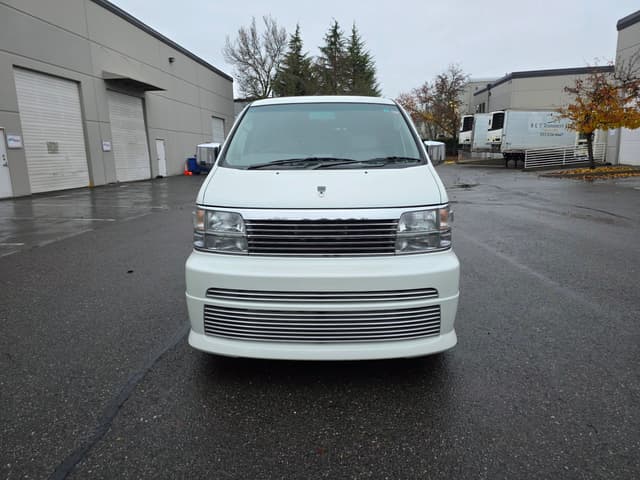 2000 Nissan Elgrand JDM car for sale — photo 2 of 25