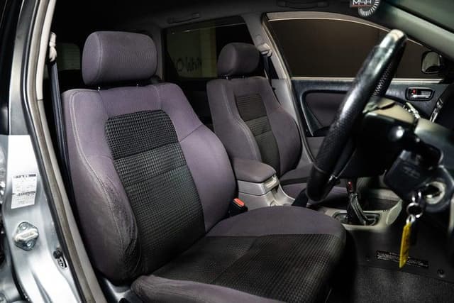 2000 Toyota Caldina JDM car for sale — photo 10 of 13