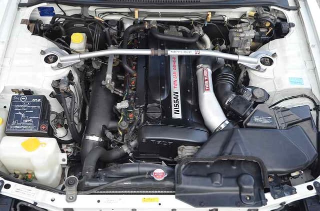 1998 Nissan Skyline JDM car for sale — photo 9 of 11