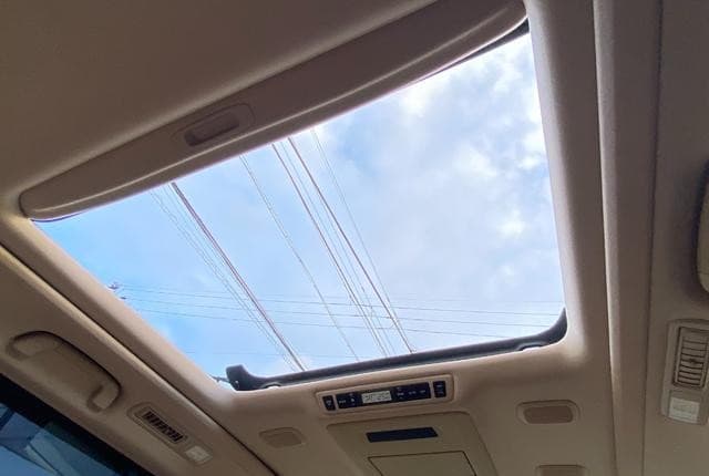 2008 Toyota Alphard JDM car for sale — photo 4 of 6