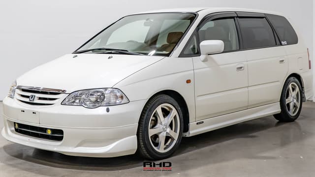 2000 Honda Odyssey JDM car for sale — photo 3 of 25