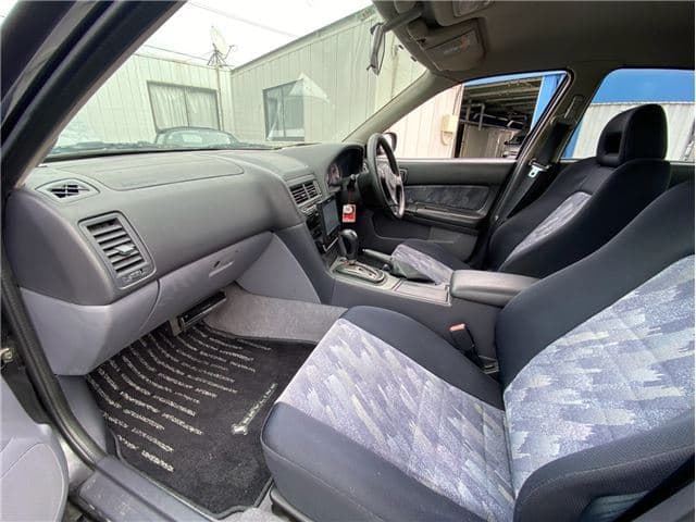 1999 Nissan Skyline JDM car for sale — photo 8 of 12
