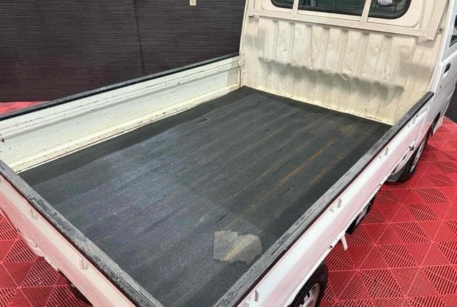 2008 Daihatsu Hijet JDM car for sale — photo 18 of 22