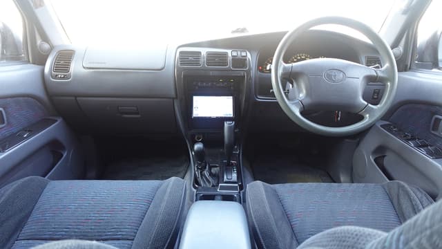 1995 Toyota Hilux Surf JDM car for sale — photo 9 of 14