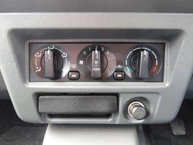 2001 Mitsubishi Pajero Mini JDM car for sale — photo 18 of 19