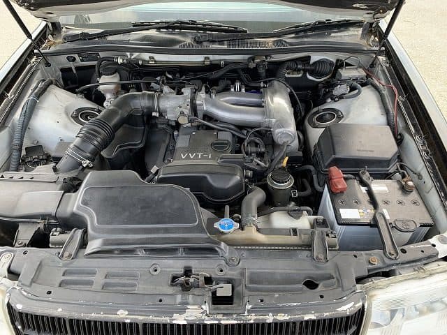 1999 Toyota Crown JDM car for sale — photo 4 of 11