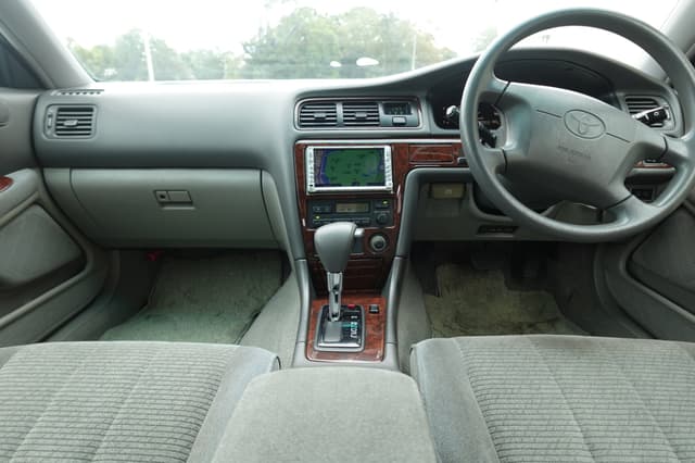 1999 Toyota Chaser JDM car for sale — photo 13 of 17