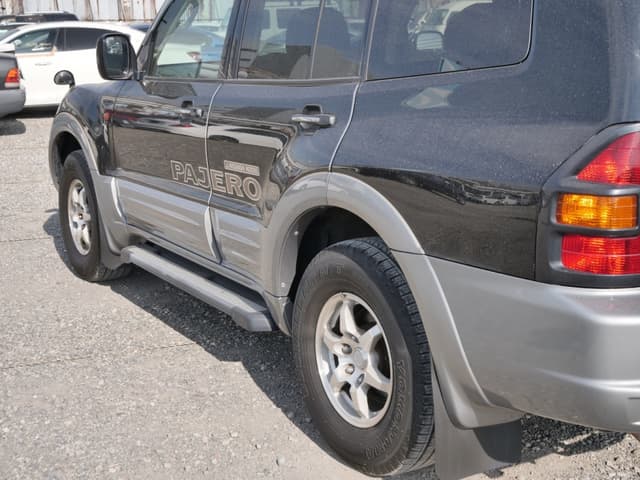 2001 Mitsubishi Pajero JDM car for sale — photo 16 of 25