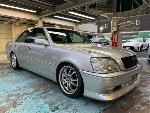 2002 Toyota Crown JDM car for sale — photo 16 of 25