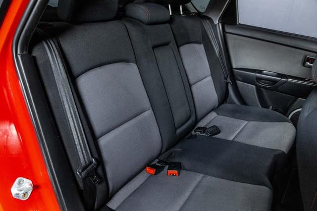 2006 Mazda Axela JDM car for sale — photo 17 of 18