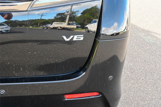 2011 Toyota Vellfire JDM car for sale — photo 14 of 24