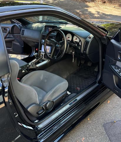 1999 Nissan Skyline JDM car for sale — photo 7 of 11