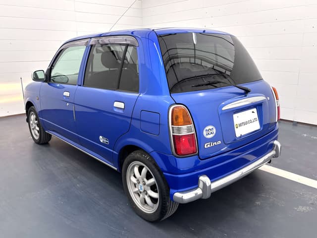2001 Daihatsu Mira JDM car for sale — photo 4 of 25