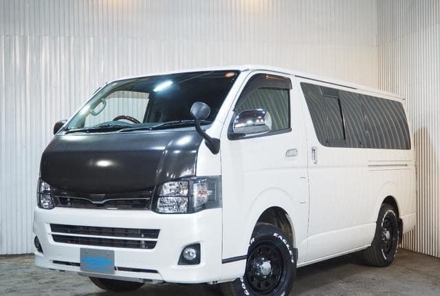 2010 Toyota HiAce JDM car for sale — photo 7 of 25