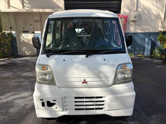 1999 Mitsubishi Minicab JDM car for sale — photo 2 of 19
