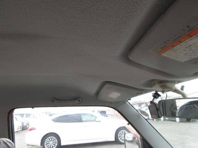 2001 Suzuki Jimny JDM car for sale — photo 15 of 18