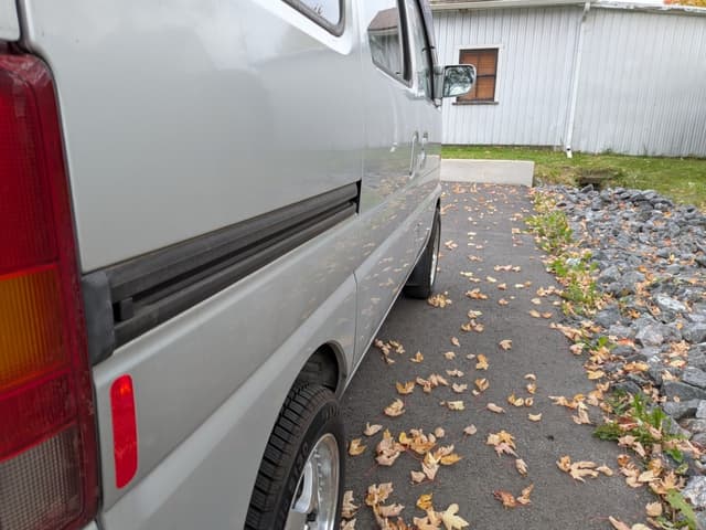 2001 Suzuki Every JDM car for sale — photo 10 of 23