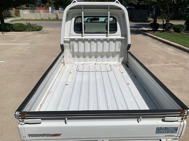 1997 Daihatsu Hijet JDM car for sale — photo 5 of 11