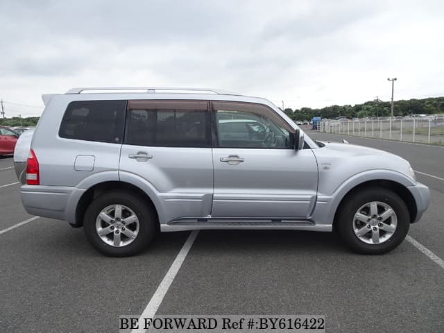 2005 Mitsubishi Pajero JDM car for sale — photo 6 of 25