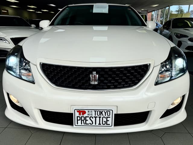 2009 Toyota Crown JDM car for sale — photo 2 of 5