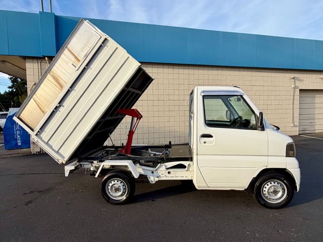 2001 Mitsubishi Minicab JDM car for sale — photo 14 of 25