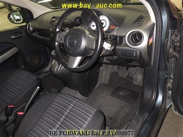 2009 Mazda Demio JDM car for sale — photo 4 of 5