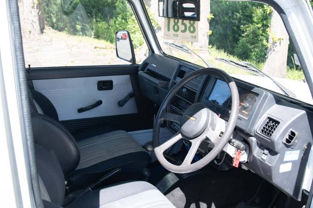 1990 Suzuki Jimny JDM car for sale — photo 10 of 17