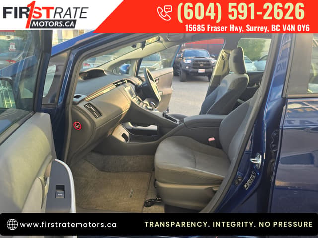 2009 Toyota Prius JDM car for sale — photo 13 of 17