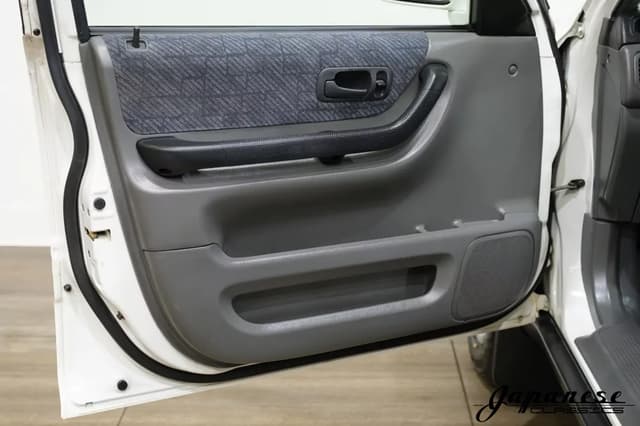 1997 Honda CR-V JDM car for sale — photo 19 of 25