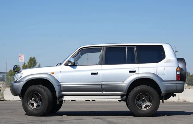 1997 Toyota Land Cruiser JDM car for sale — photo 9 of 10