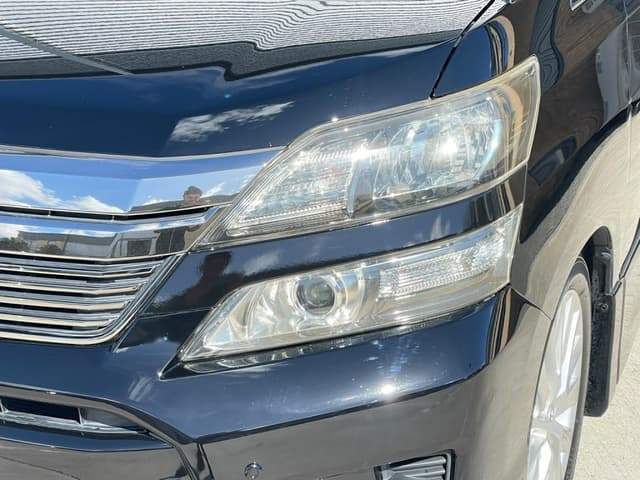 2012 Toyota Vellfire JDM car for sale — photo 4 of 25