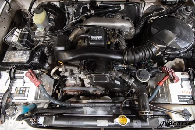 1996 Toyota Hilux Surf JDM car for sale — photo 23 of 25