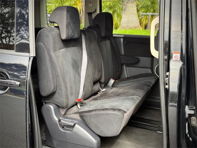 2009 Mitsubishi Delica JDM car for sale — photo 20 of 25