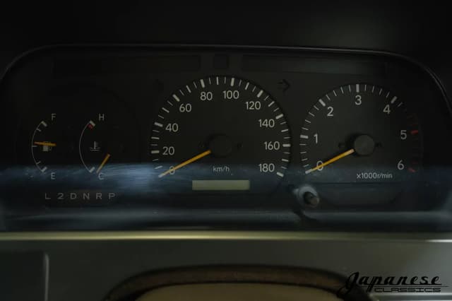 1997 Toyota HiAce JDM car for sale — photo 15 of 25