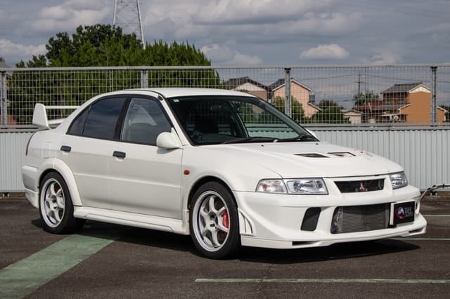 2000 Mitsubishi Lancer Evolution JDM car for sale — photo 11 of 25