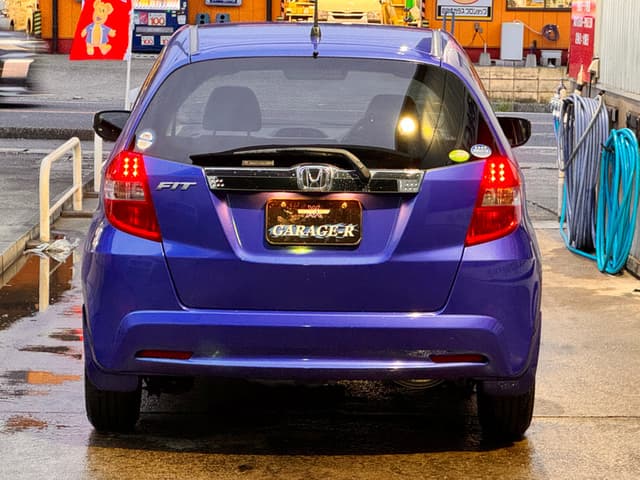 2011 Honda Fit JDM car for sale — photo 16 of 25