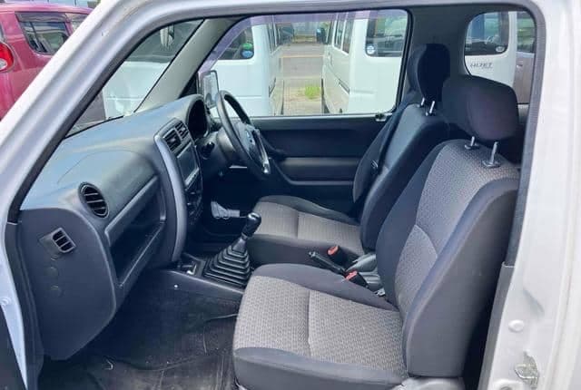 2010 Suzuki Jimny JDM car for sale — photo 11 of 20