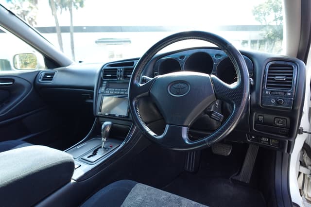 1999 Toyota Aristo JDM car for sale — photo 16 of 20