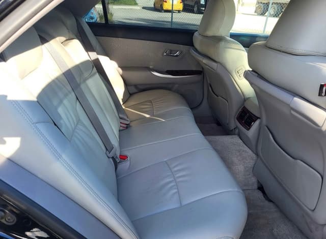 2010 Toyota Crown JDM car for sale — photo 13 of 13