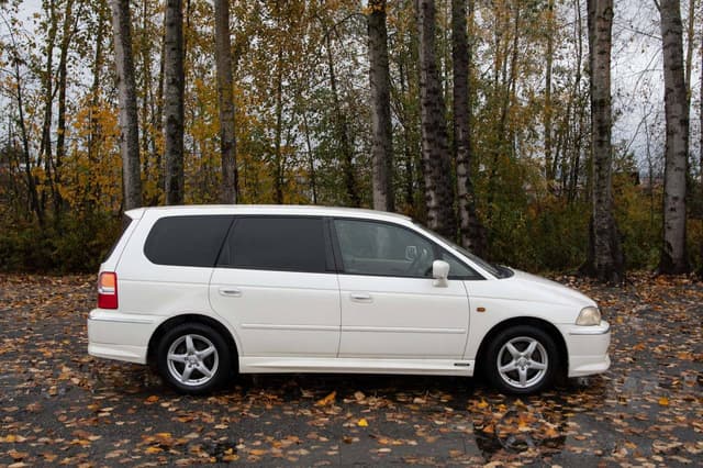 2000 Honda Odyssey JDM car for sale — photo 8 of 25