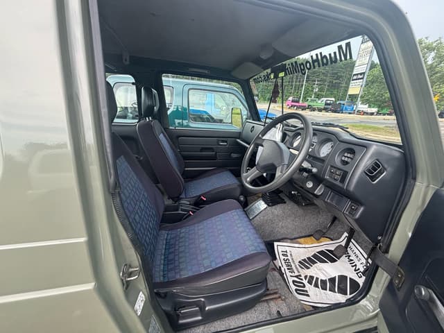 1997 Suzuki Jimny JDM car for sale — photo 4 of 11