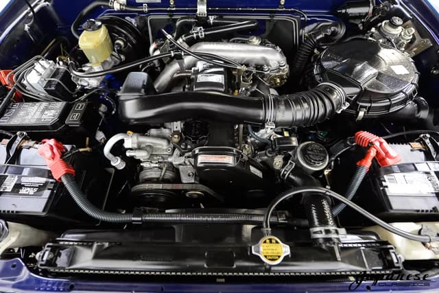 1996 Toyota Hilux Surf JDM car for sale — photo 24 of 25