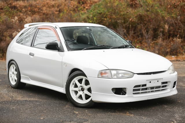 1996 Mitsubishi Mirage JDM car for sale — photo 6 of 10