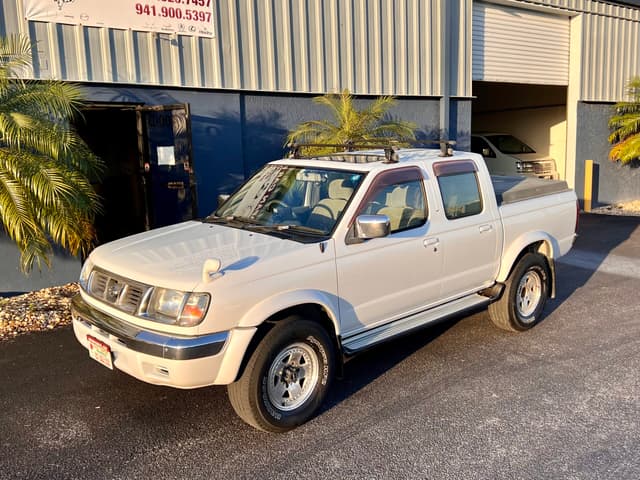 1998 Nissan Datsun JDM car for sale — photo 13 of 20