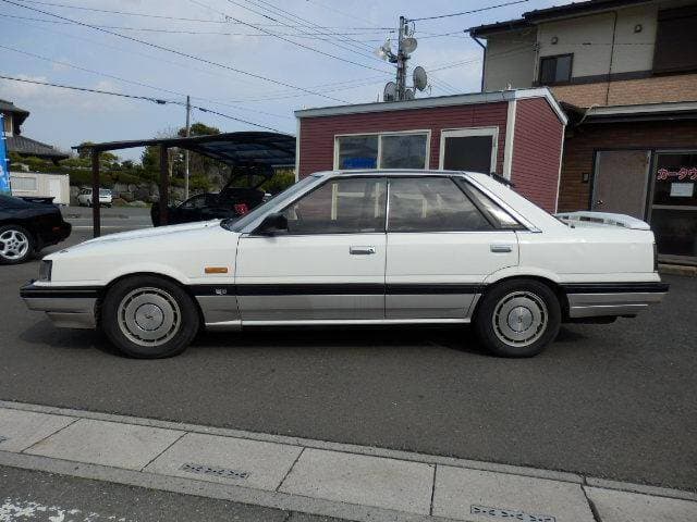 1986 Nissan Skyline JDM car for sale — photo 8 of 20