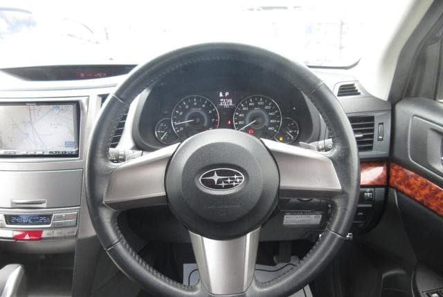 2010 Subaru Legacy JDM car for sale — photo 7 of 25